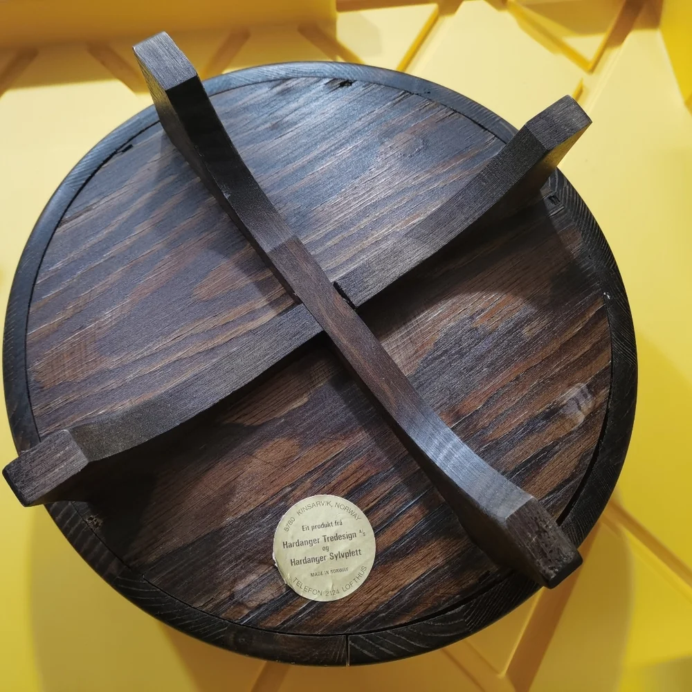 Vintage Hardanger Tredesign Norwegian Wood Bowl w/feet Pewter Viking Folk Art - Picture 7 of 9